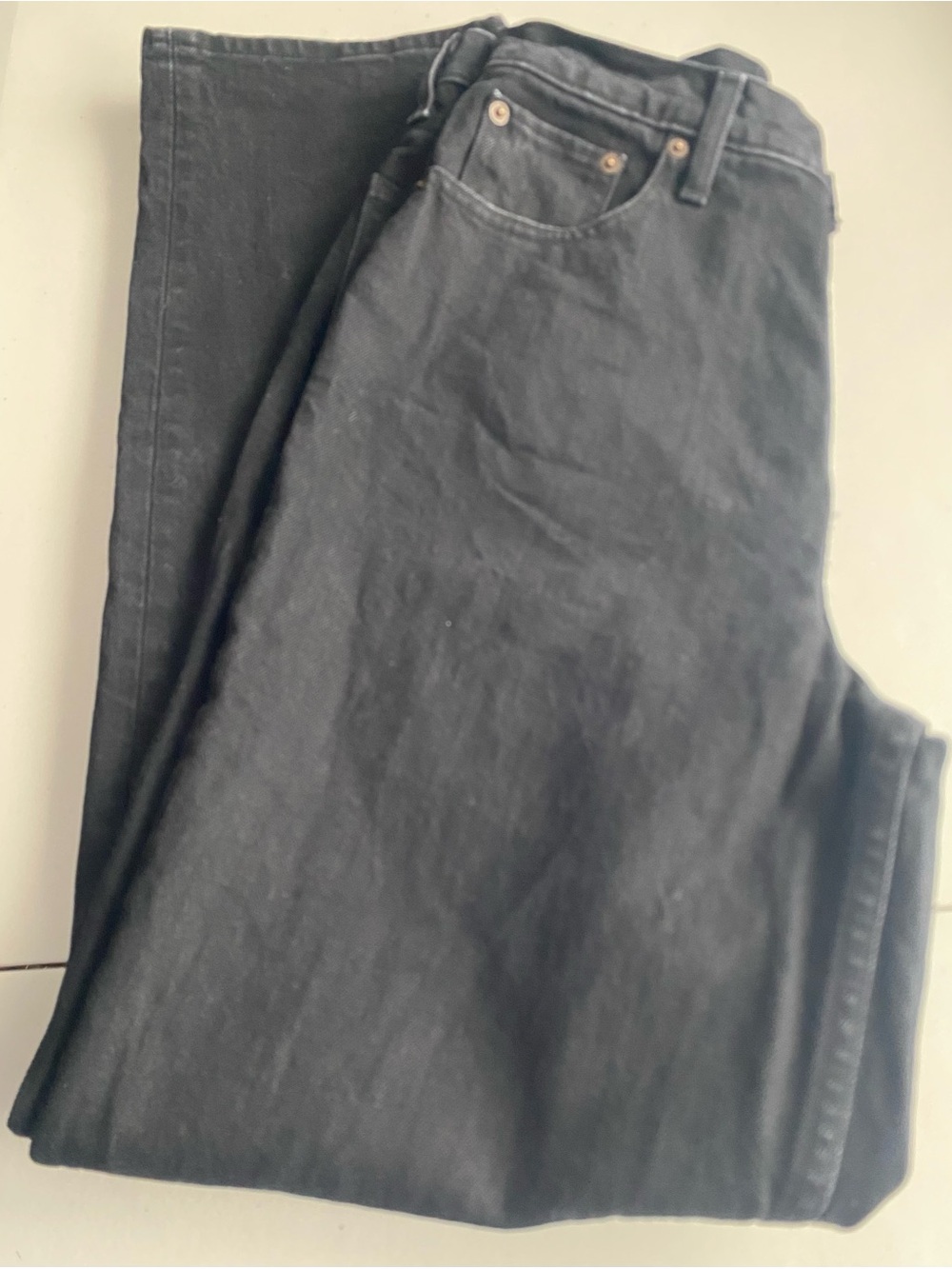 A&F ‘90s Straight Ultra High Rise Curve Love Jeans Washed Black 8R